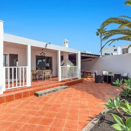 Villa Via Mare By Puerto del Carmen (Lanzarote)